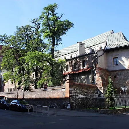 アパートホテル Cdr 3*